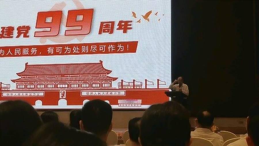 名门千金化身战地夜莺,计破战俘多次,26年后在餐馆被美战俘认出